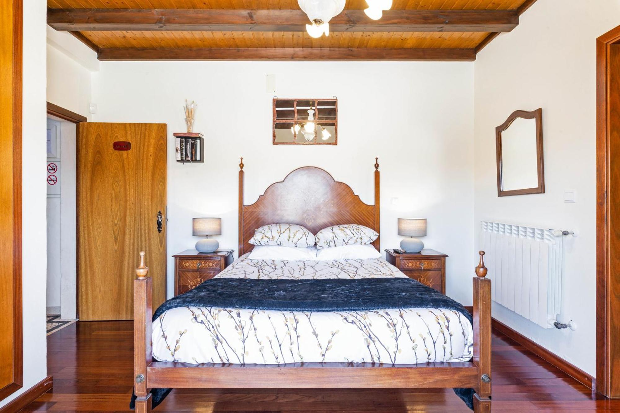 Refugio Das Artes Guesthouse Porto de Mós Zewnętrze zdjęcie